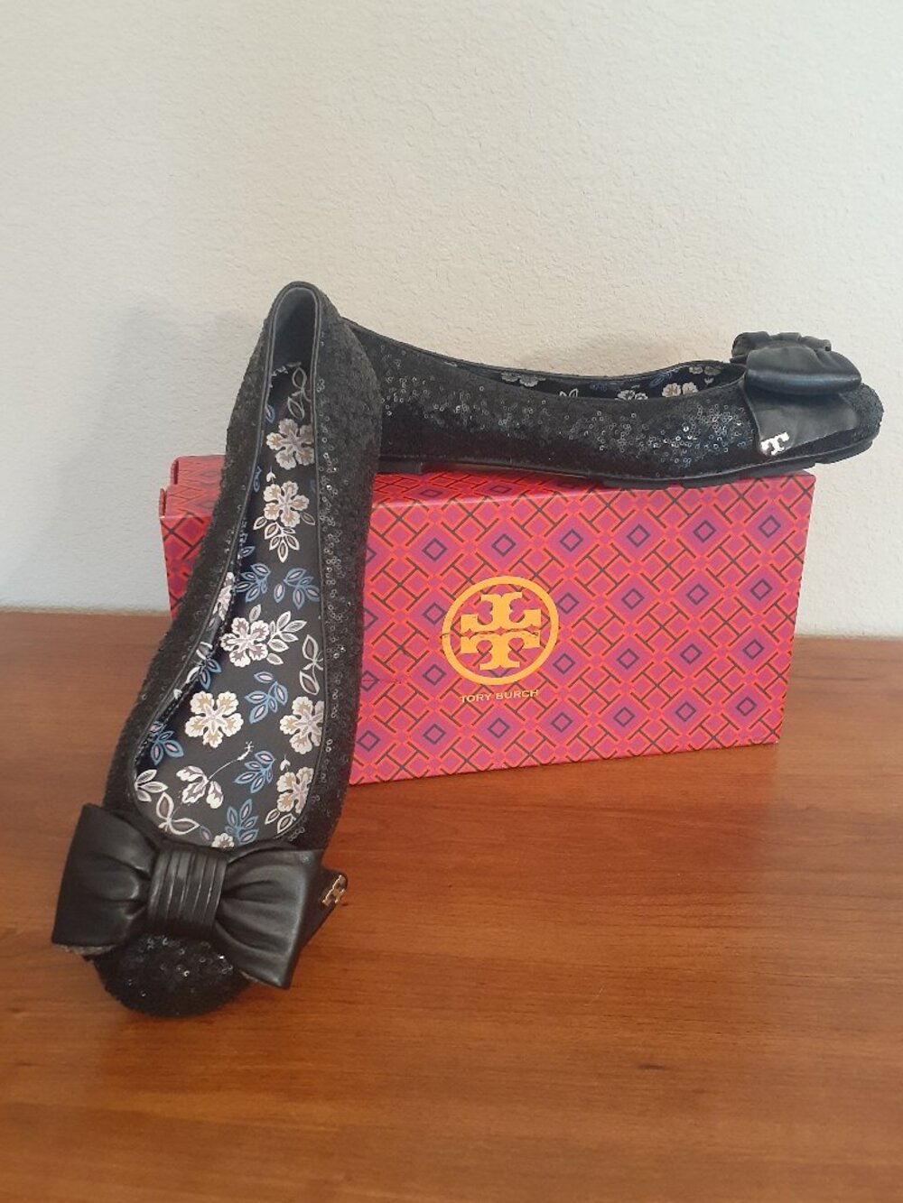 Tory Burch Sequin Bow  Ballet Flats NWOT